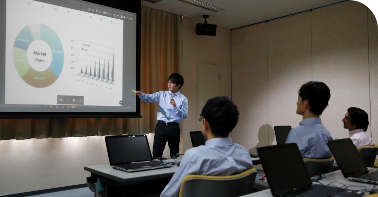 勘や経験、価格競争から脱却する！組織の生産性を最大化する「マーケティングの人材育成」の全手法